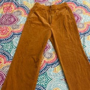 Today I am selling some beautiful orange pants